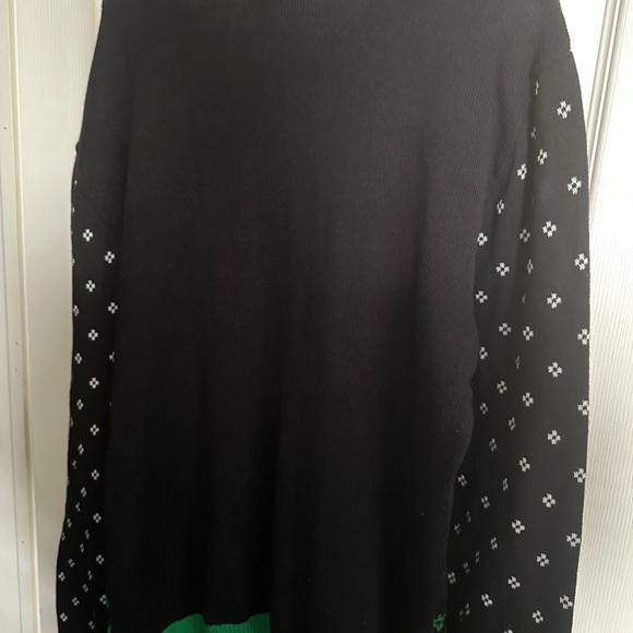 Men’s Ugly Christmas Sweater Star Wars Earth Vader Size Large - Picture 3 of 5